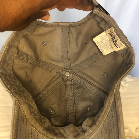 LUCKY BRAND gray cotton adjustable baseball hat. Buckle closure. - Picture 8 of 10